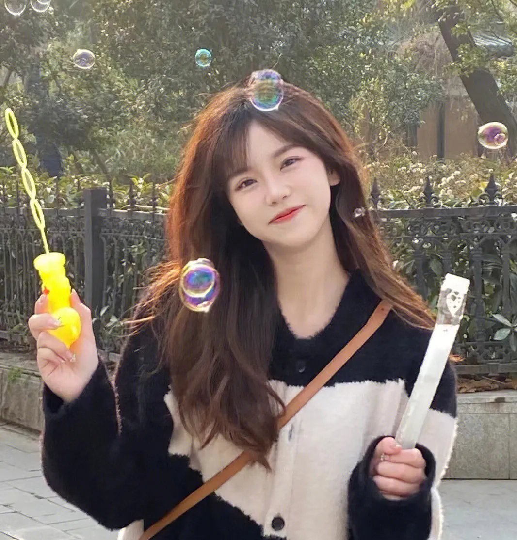 八零年我偷听女儿心声改命